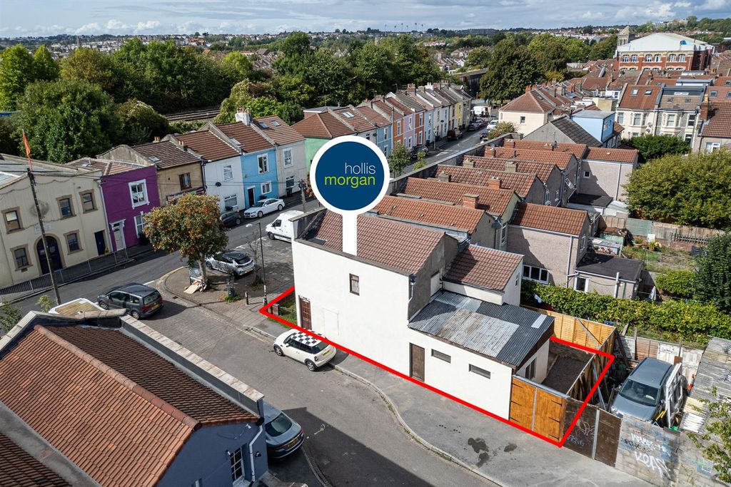 Property photo 3 of 28 64 Chelsea Road, Easton, Bristol Bs5 6At | Freehol
