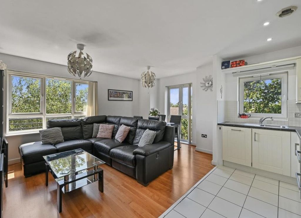 Property photo 2 of 11 Img_2500.Jpeg