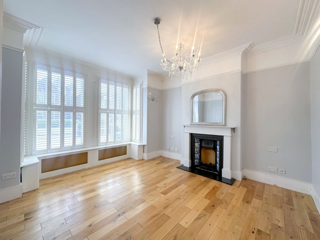 Property photo 1 of 10 Picture No. 12