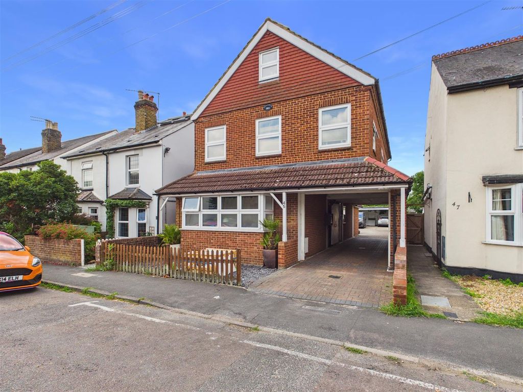 Property photo 1 of 11