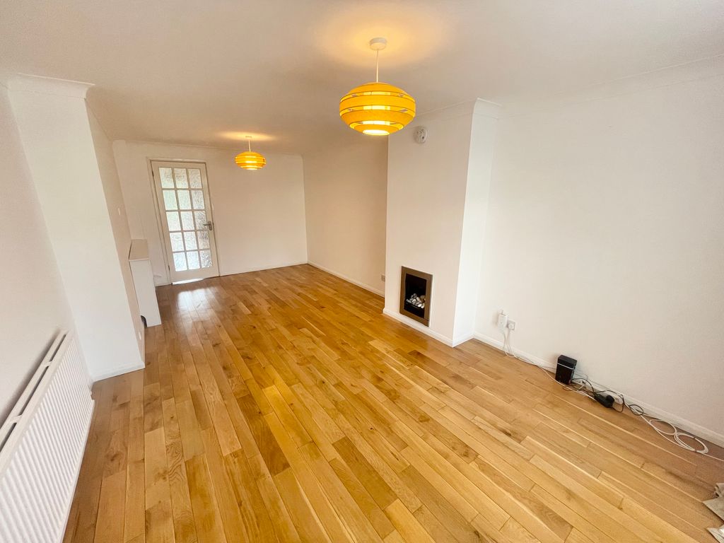 Property photo 3 of 17 Img_9361