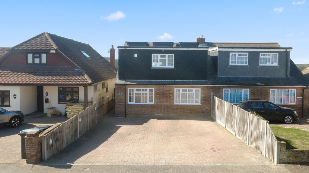 Property photo 2 of 31 5549201