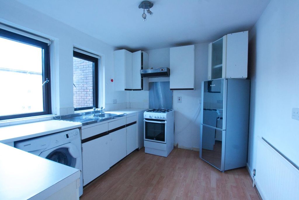 Property photo 2 of 4