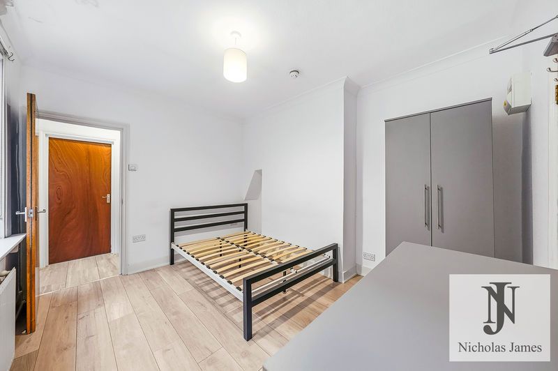 Property photo 3 of 18 Photo 2