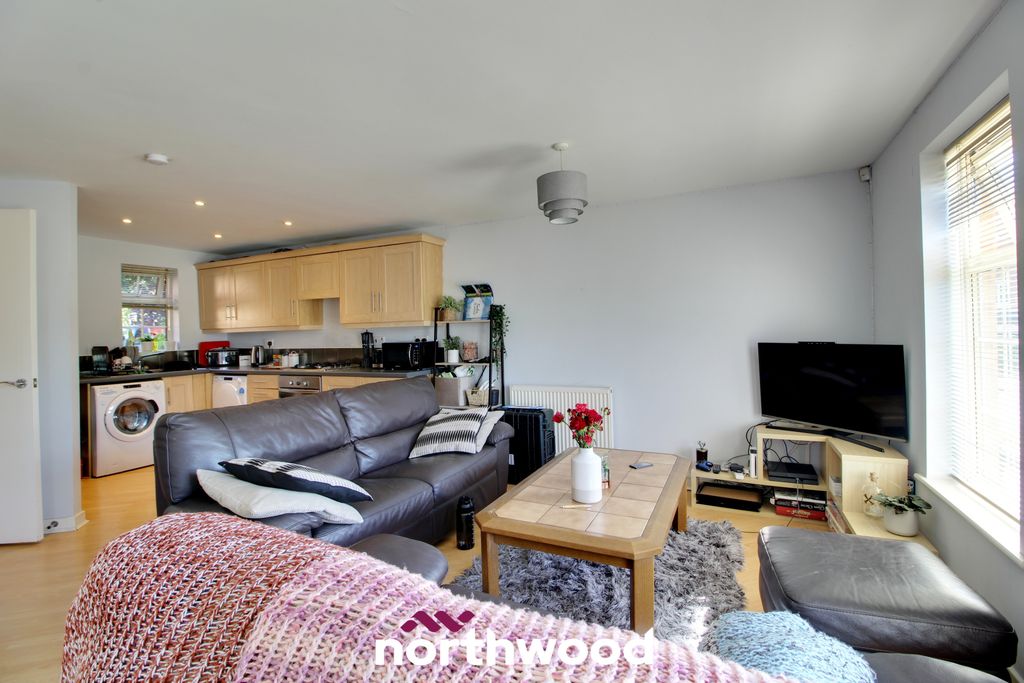 Property photo 2 of 9