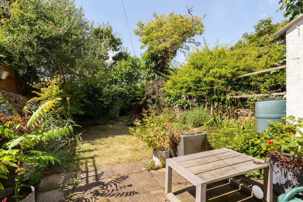 Property photo 3 of 15