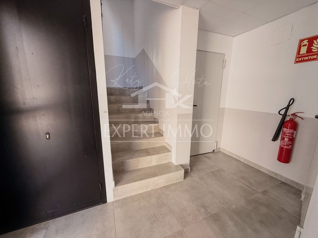 Property photo 3 of 37