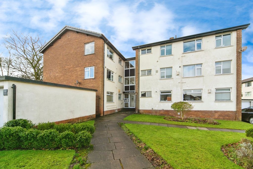 Property photo 1 of 16