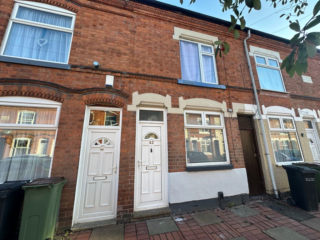 Property photo 1 of 8