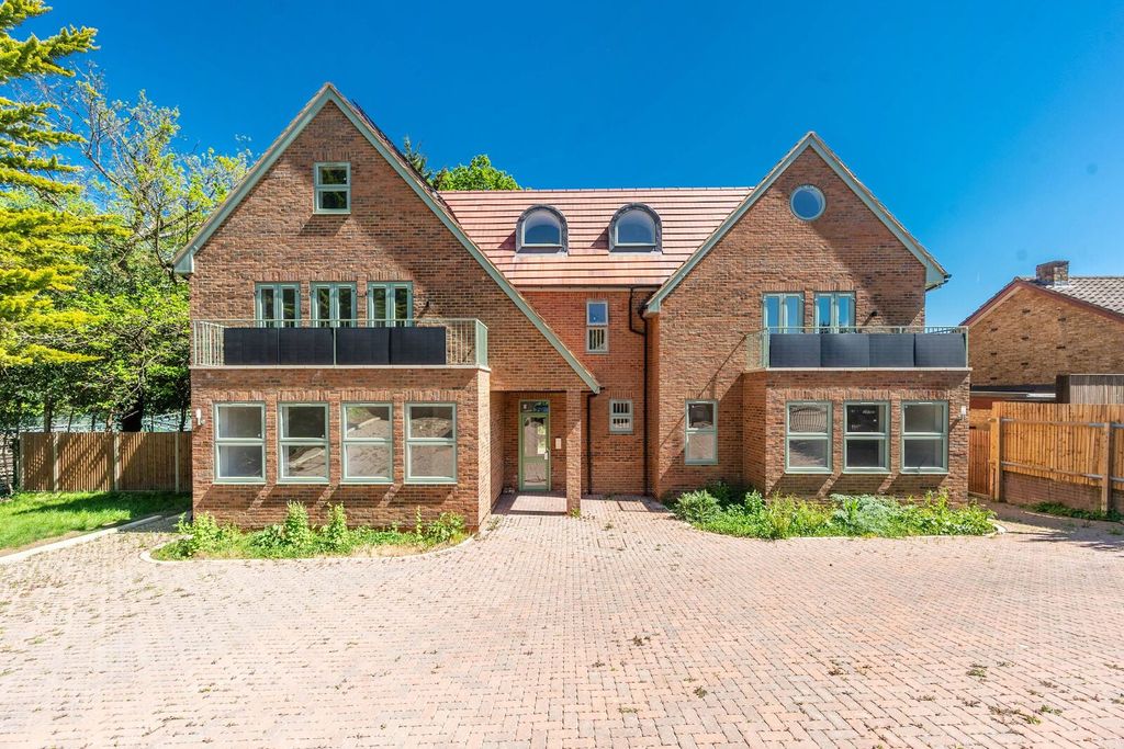 Additional image 10 of 2 bed flat for saleWest End Lane, Pinner HA5
