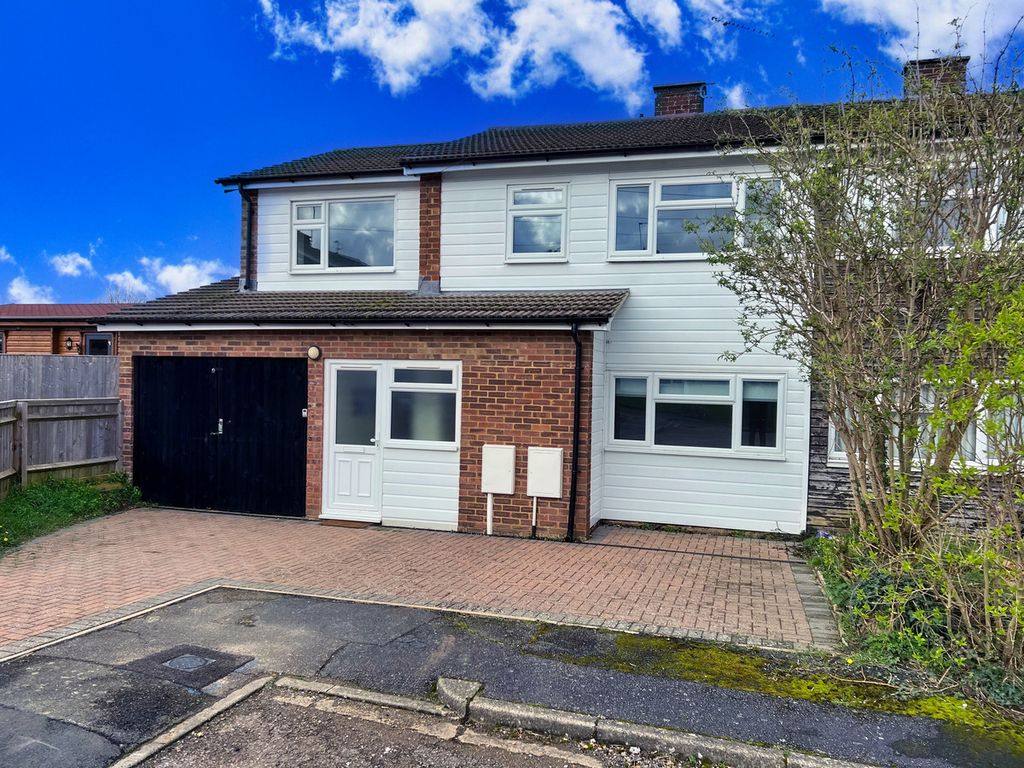 Property photo 2 of 10