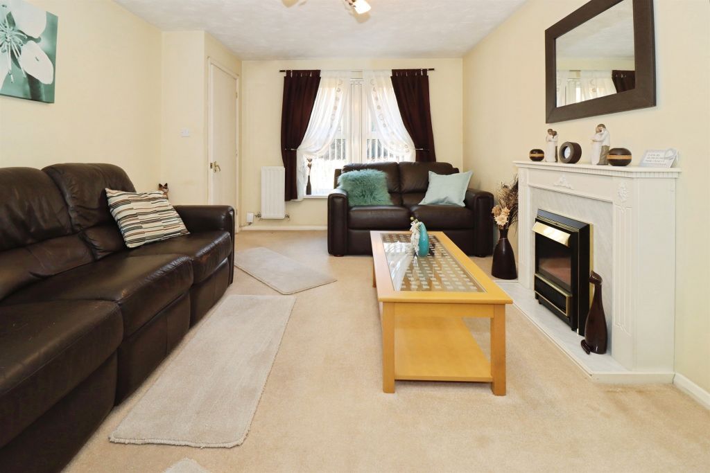 Property photo 3 of 20