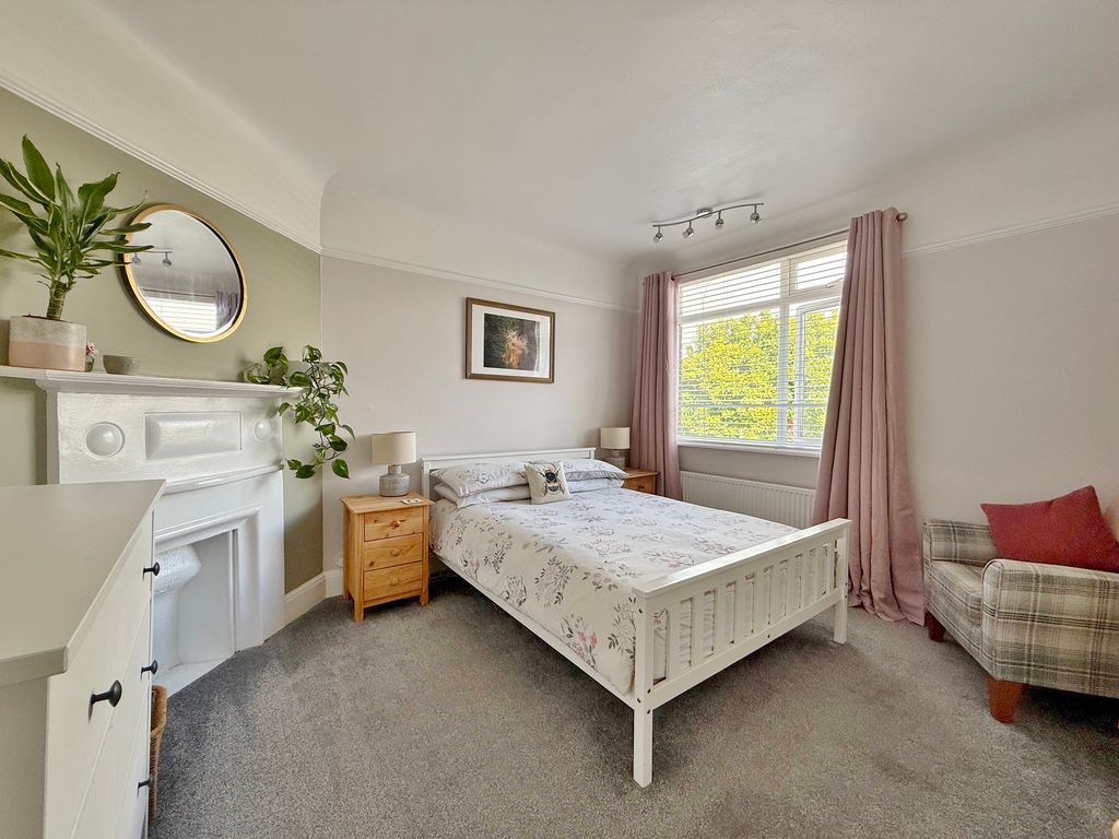 Property photo 3 of 22