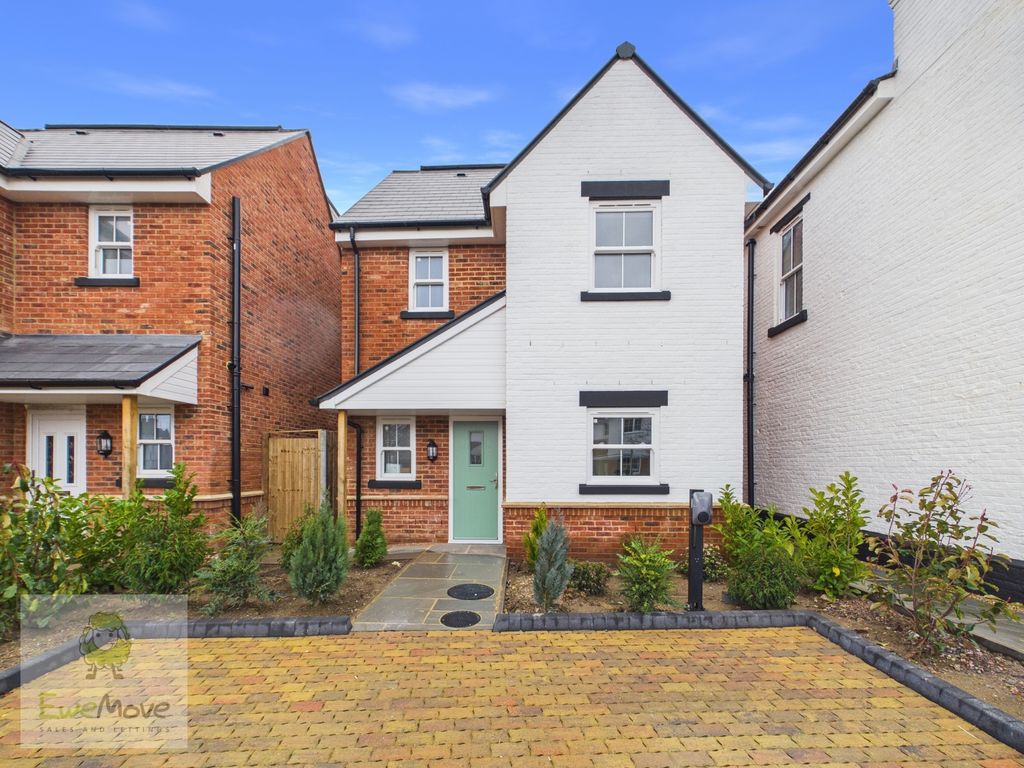 Property photo 1 of 18 View Of The Front Of The Property