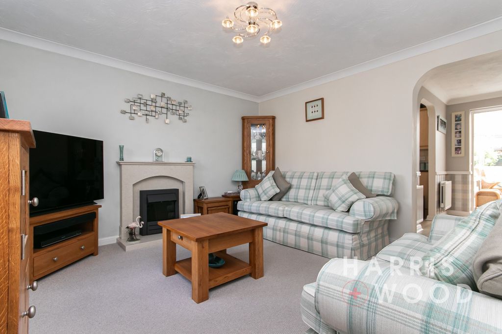 Property photo 3 of 27 4443735