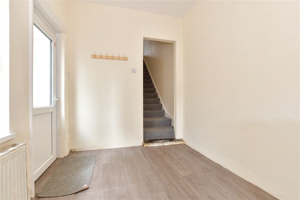 Property photo 3 of 9 Dining Area