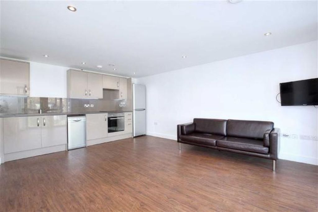 Property photo 2 of 8