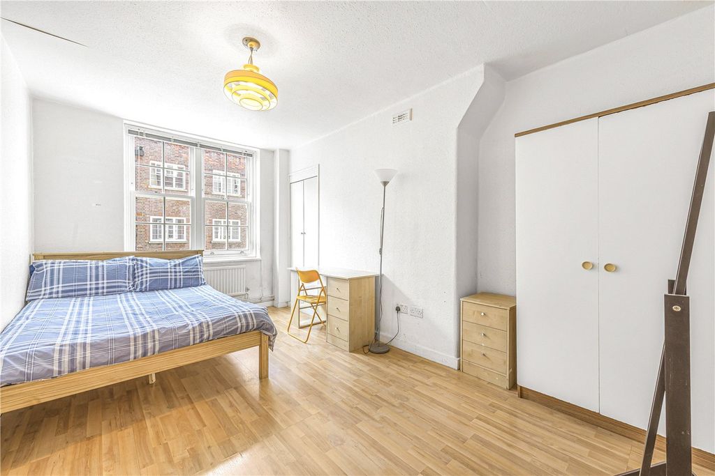 Property photo 3 of 11 Picture No. 27