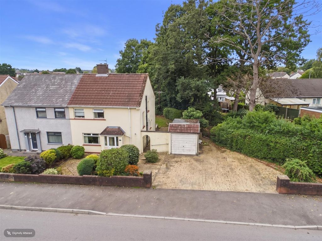 Property photo 1 of 25