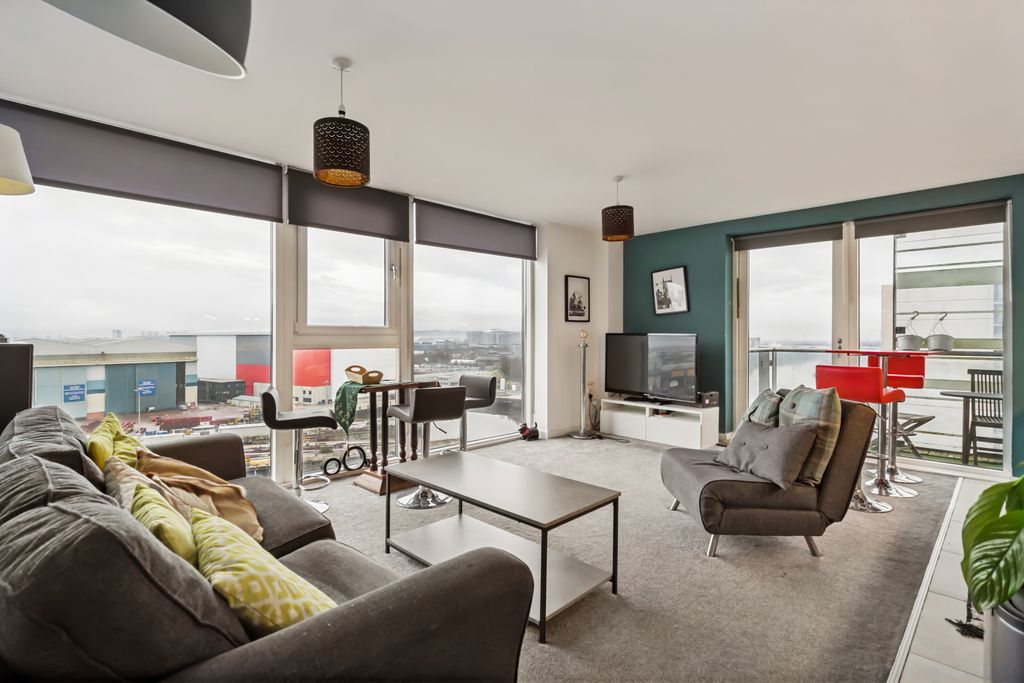 Property photo 2 of 20 2