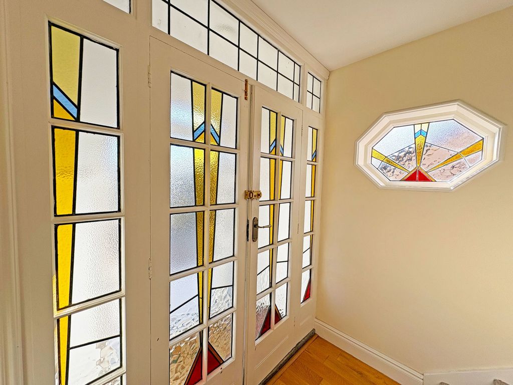 Property photo 3 of 36