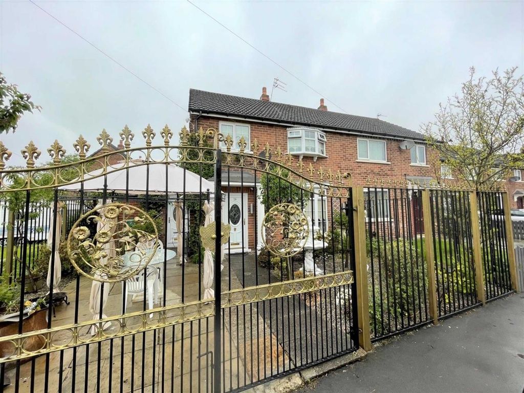 Property photo 2 of 15