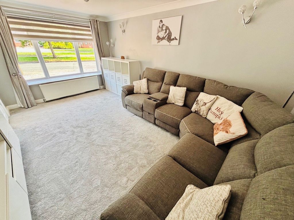 Property photo 2 of 24 Pbox-Img.Jpg