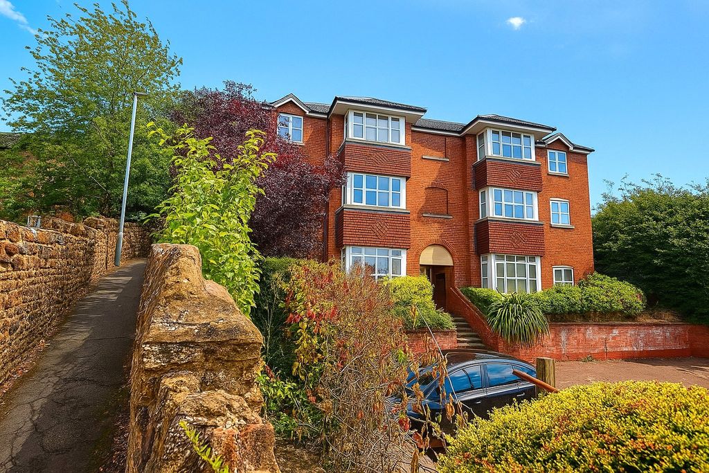Property photo 1 of 11 Picture No. 22