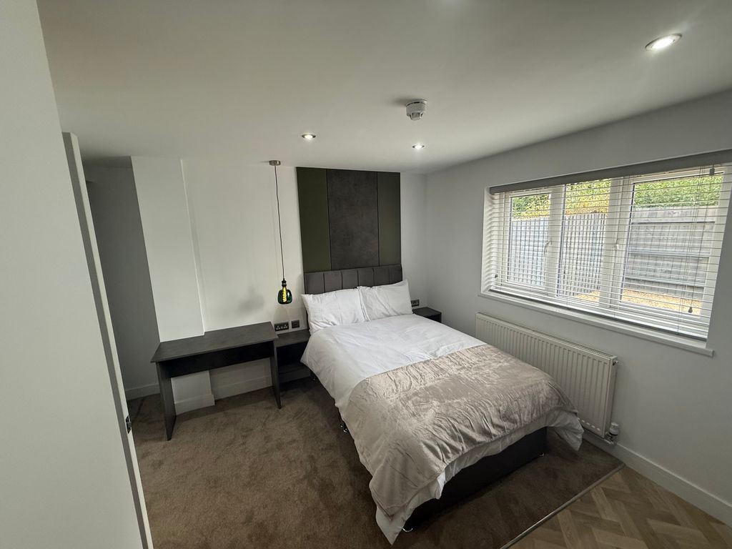 Property photo 1 of 26 S3 483