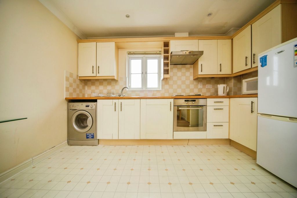 Property photo 3 of 16 Pbox-Img.Jpg