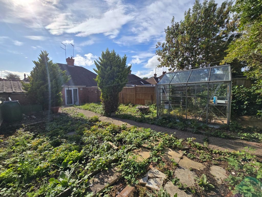 Property photo 3 of 36 4530576