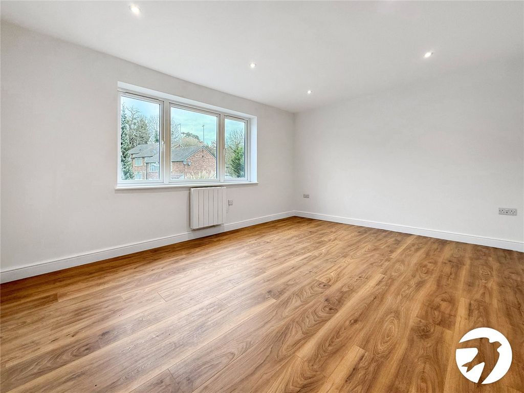 Property photo 2 of 6 Picture No. 01