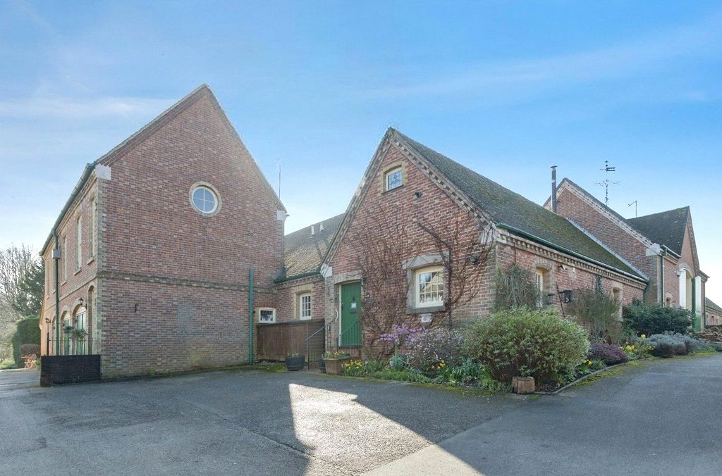 Property photo 1 of 17 Picture No. 24