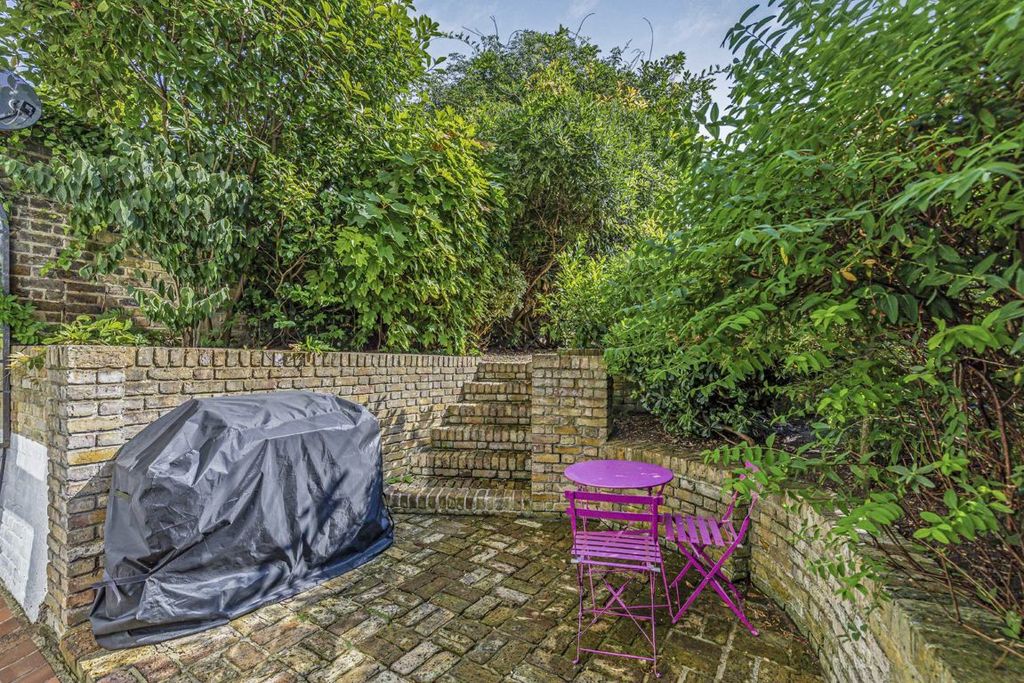 Property photo 3 of 7