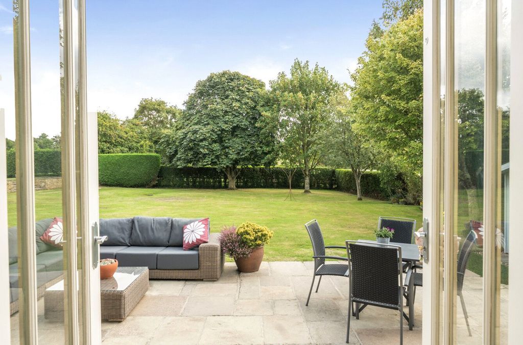 Property photo 3 of 18 Patio