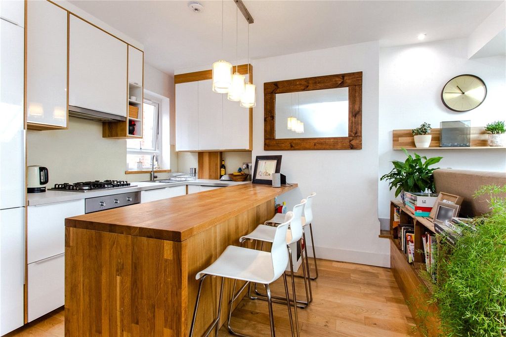 Property photo 3 of 13 Picture No. 02