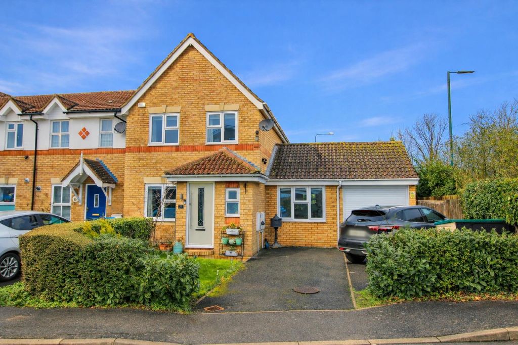 Property photo 1 of 17 Img3.Png