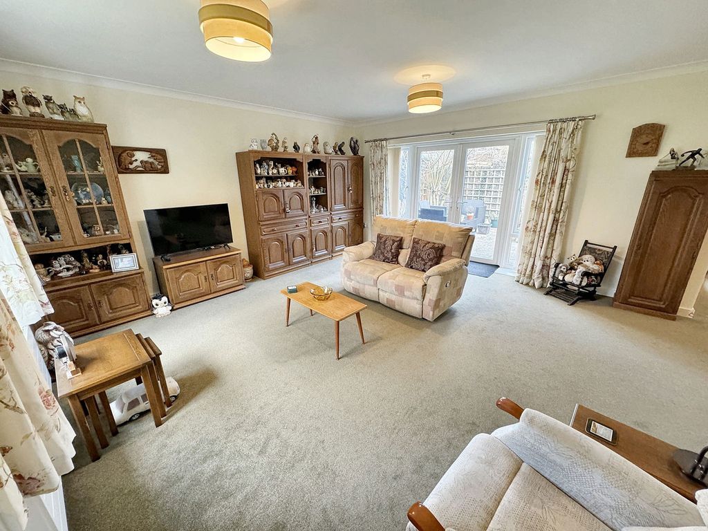 Property photo 2 of 23