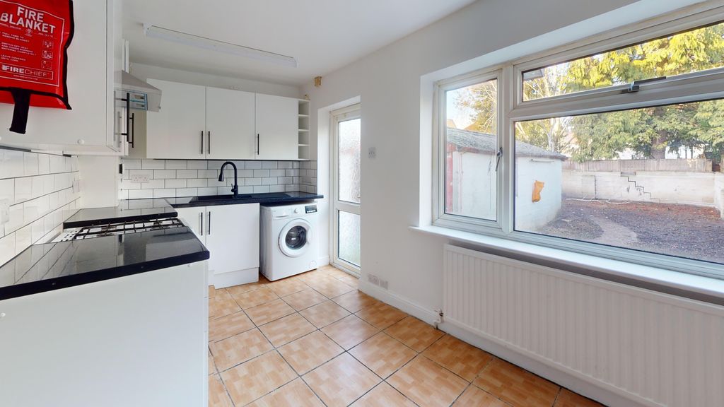 Property photo 2 of 13 Kitchen - Angle 3