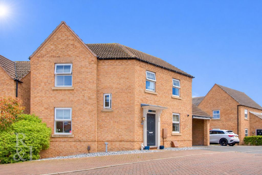 Property photo 1 of 30 Fba3870A-6092-47Ae-97A9-B441c138065F.Png