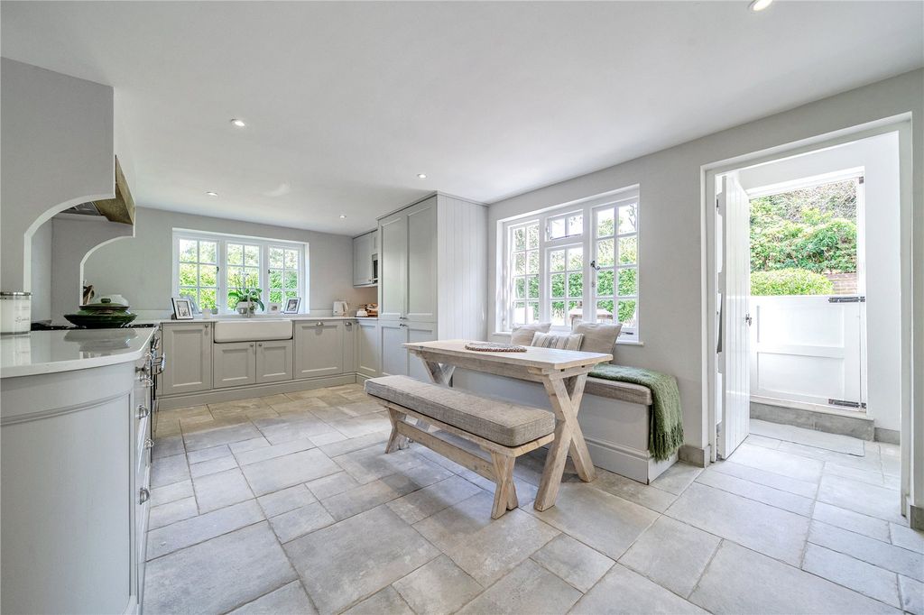 Property photo 3 of 35 Picture No. 83