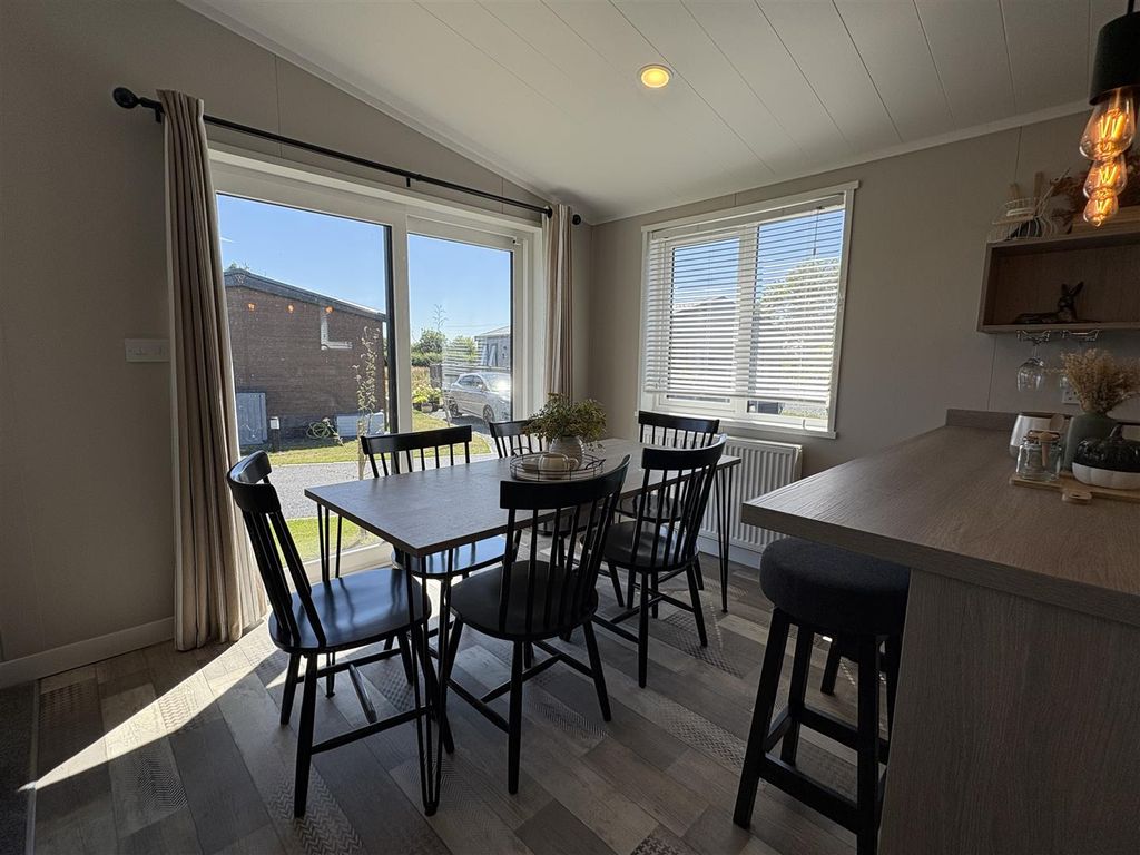 Property photo 3 of 13 Img_2111.Jpeg