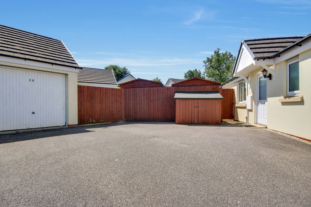 Property photo 1 of 14 Img_4682-Img_4684