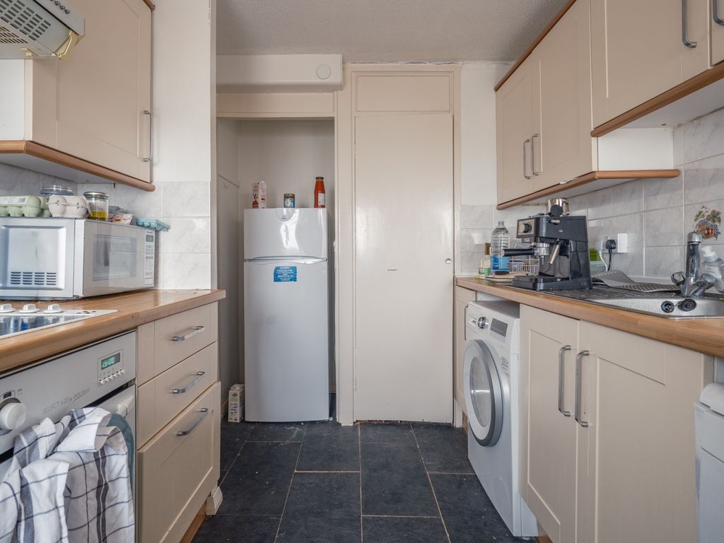 Property photo 3 of 7 4846292