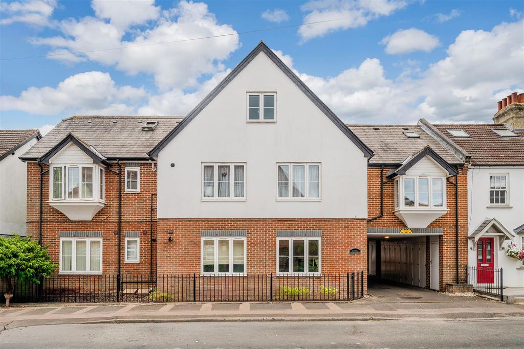 Property photo 1 of 16 Isabella Apartments, Flat 8 (4).Jpg