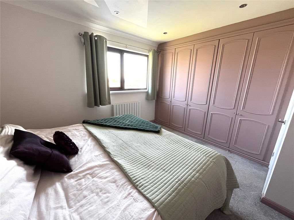 Additional image 12 of 4 bed detached house for saleGlenview Avenue, Pembroke Dock, Pembrokeshire SA72