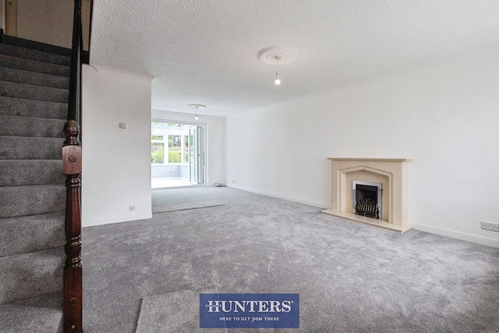 Property photo 2 of 38 Pbox-Img.Jpg