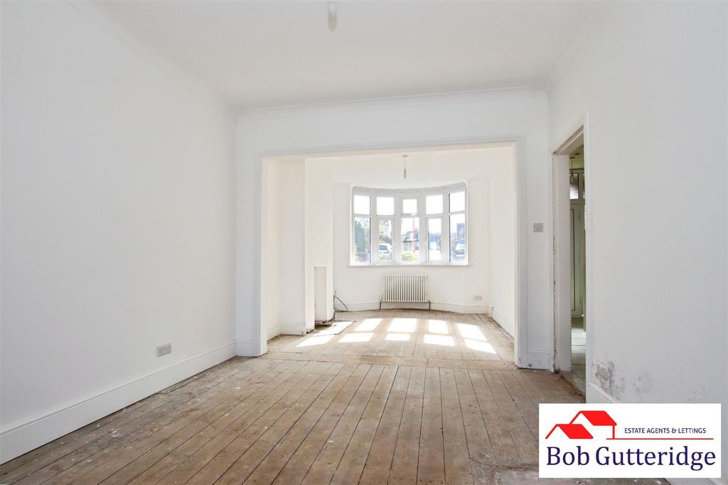 Property photo 2 of 18 Open Plan Lounge/Dining Room