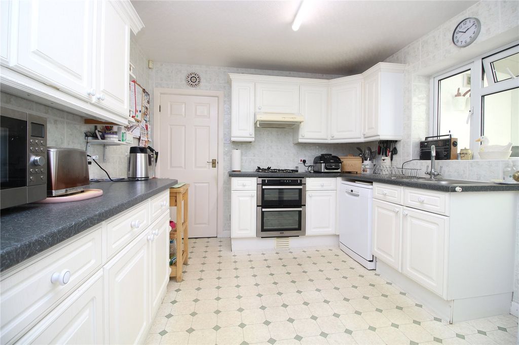 Property photo 3 of 15 Picture No. 25
