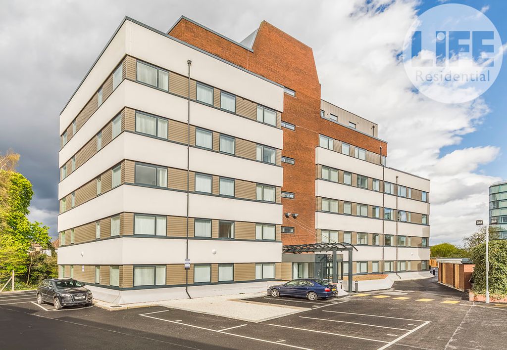 Property photo 1 of 8